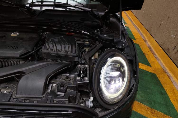 Used MINI JCW CLUBMAN 2022 2.0T JOHN COOPER WORKS ALL-IN Engine Bay Left