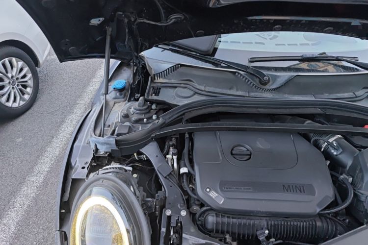 Used MINI JCW CLUBMAN 2022 2.0T JOHN COOPER WORKS ALL-IN Engine Bay Right