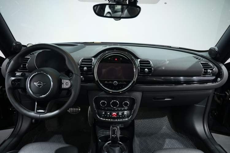 Used MINI JCW CLUBMAN 2022 2.0T JOHN COOPER WORKS ALL-IN Interior 1