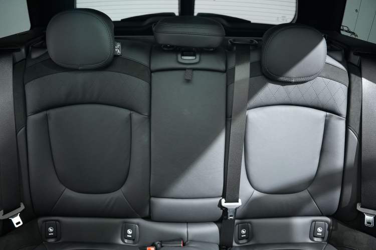 Used MINI JCW CLUBMAN 2022 2.0T JOHN COOPER WORKS ALL-IN Interior 3