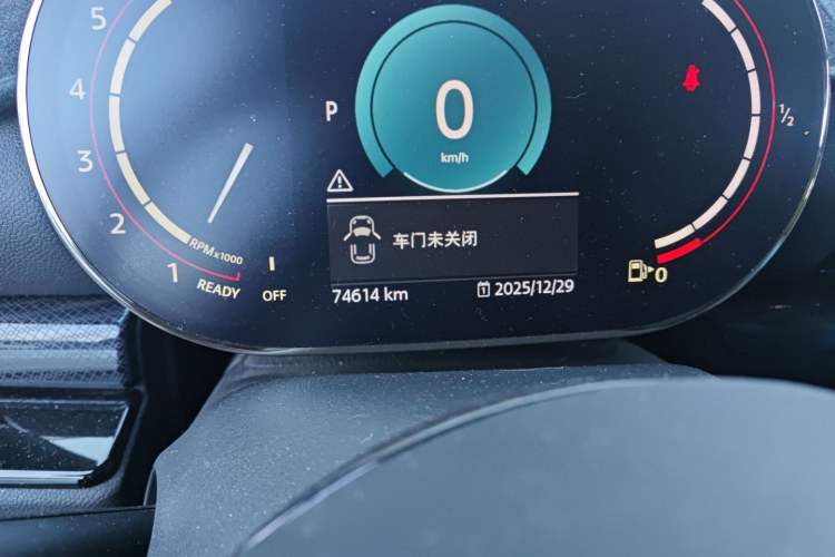 Used MINI JCW CLUBMAN 2022 2.0T JOHN COOPER WORKS ALL-IN Odometer Close Up