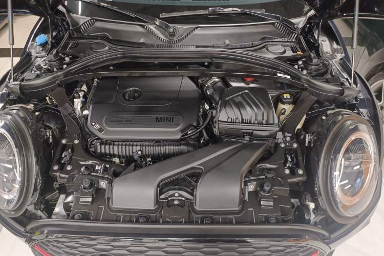 Used MINI JCW CLUBMAN 2022 2.0T JOHN COOPER WORKS ALL-IN Engine Bay