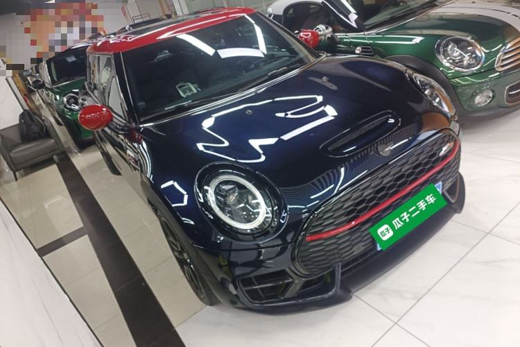 Used MINI JCW CLUBMAN 2022 2.0T JOHN COOPER WORKS ALL-IN Front Right 45 Deg