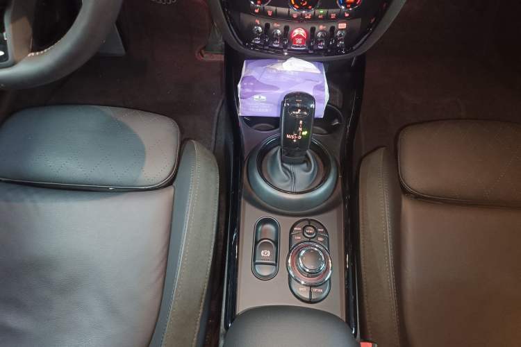 Used MINI JCW CLUBMAN 2022 2.0T JOHN COOPER WORKS ALL-IN Gear Lever