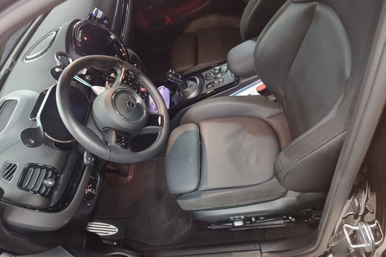 Used MINI JCW CLUBMAN 2022 2.0T JOHN COOPER WORKS ALL-IN Left Front Seat
