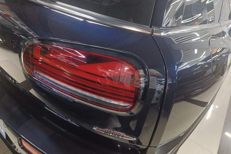 Used MINI JCW CLUBMAN 2022 2.0T JOHN COOPER WORKS ALL-IN Right Rear Taillight