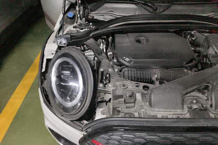 Used MINI JCW CLUBMAN 2022 Refresh 2.0T JOHN COOPER WORKS ALL-IN Engine Bay Right