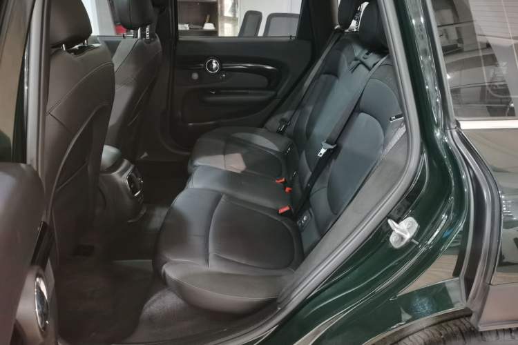 Used MINI JCW CLUBMAN 2022 2.0T JOHN COOPER WORKS ALL-IN Interior 4