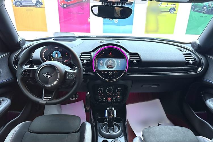Used MINI JCW CLUBMAN 2022 2.0T JOHN COOPER WORKS ALL-IN Interior 4