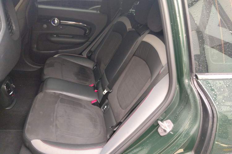 Used MINI JCW CLUBMAN 2022 2.0T JOHN COOPER WORKS ALL-IN Left Rear Seat