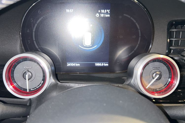 Used MINI JCW CLUBMAN 2022 Refresh 2.0T JOHN COOPER WORKS ALL-IN Odometer Close Up