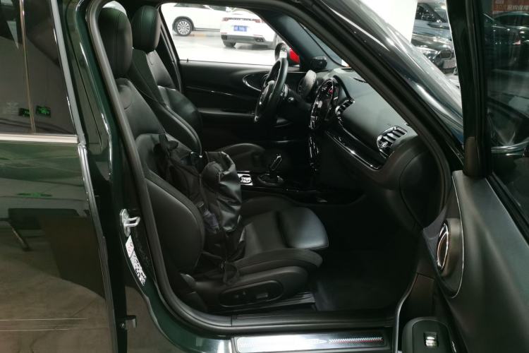 Used MINI JCW CLUBMAN 2022 2.0T JOHN COOPER WORKS ALL-IN Right Front Seat
