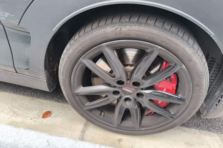 Used MINI JCW CLUBMAN 2022 Refresh 2.0T JOHN COOPER WORKS ALL-IN Right Front Wheel Hub