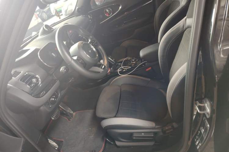 Used MINI JCW CLUBMAN 2022 2.0T JOHN COOPER WORKS ALL-IN Left Front Seat