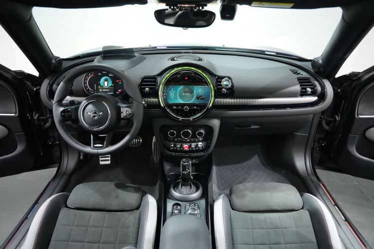 Used MINI JCW CLUBMAN 2023 2.0T JOHN COOPER WORKS ALL-IN Interior 1