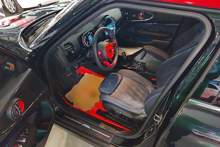 Used MINI JCW CLUBMAN 2023 2.0T JOHN COOPER WORKS ALL-IN Interior 3