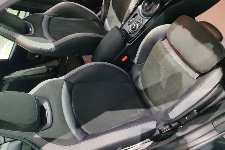 Used MINI JCW CLUBMAN 2023 2.0T JOHN COOPER WORKS ALL-IN Interior 5