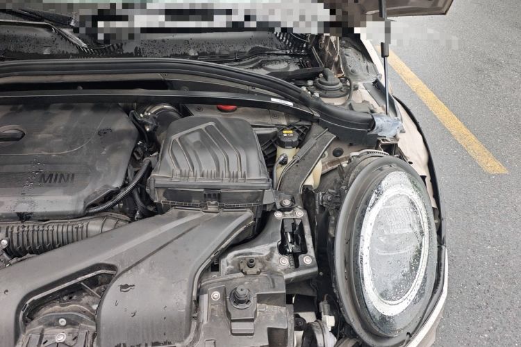 Used MINI JCW CLUBMAN 2023 2.0T JOHN COOPER WORKS ALL-IN Engine Bay Left
