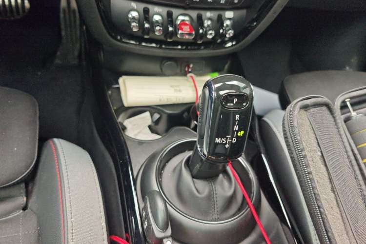 Used MINI JCW CLUBMAN 2023 2.0T JOHN COOPER WORKS ALL-IN Gear Lever