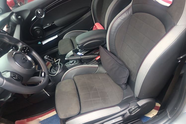 Used MINI JCW CLUBMAN 2023 Facelift 2.0T JOHN COOPER WORKS ALL-IN Left Front Seat