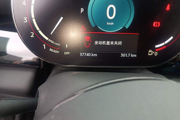 Used MINI JCW CLUBMAN 2023 Facelift 2.0T JOHN COOPER WORKS ALL-IN Odometer Close Up