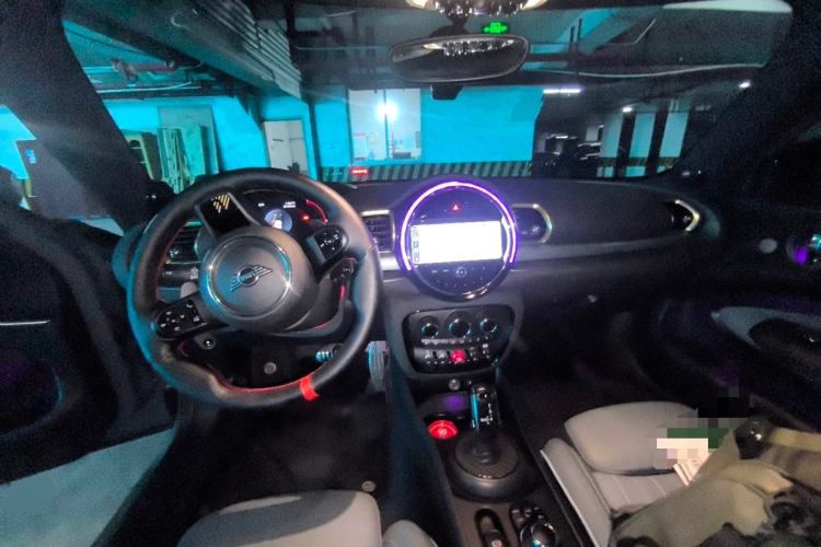 Used MINI JCW CLUBMAN 2023 2.0T JOHN COOPER WORKS Free Spirit Special Edition Center Console