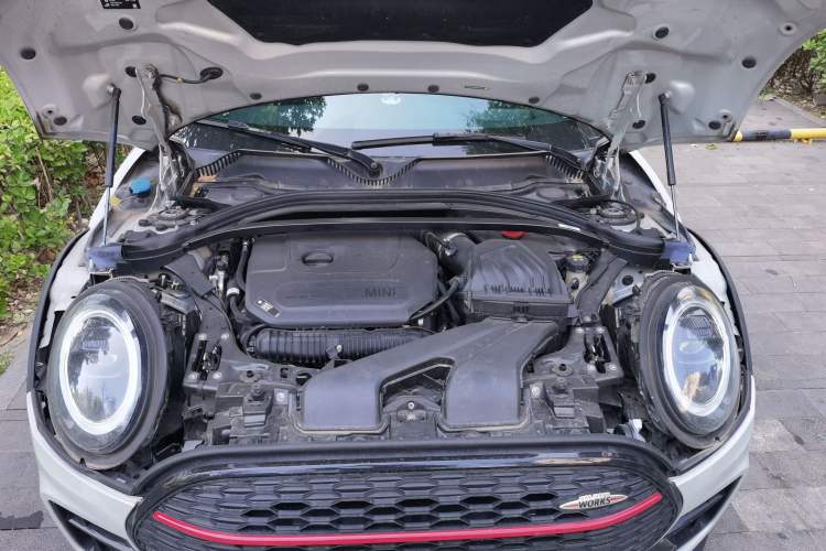 Used MINI JCW CLUBMAN 2023 2.0T JOHN COOPER WORKS ALL-IN Engine Bay