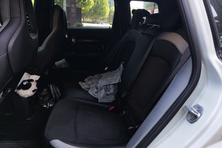 Used MINI JCW CLUBMAN 2023 2.0T JOHN COOPER WORKS ALL-IN Left Rear Seat