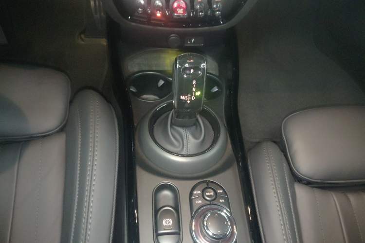 Used MINI JCW CLUBMAN 2023 Facelift 2.0T JOHN COOPER WORKS ALL-IN Gear Lever