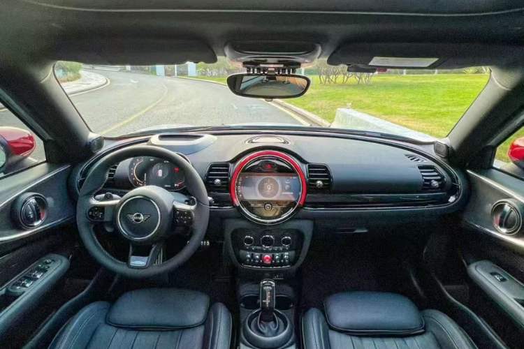 Used MINI JCW CLUBMAN 2023 Facelift 2.0T JOHN COOPER WORKS ALL-IN Interior 3