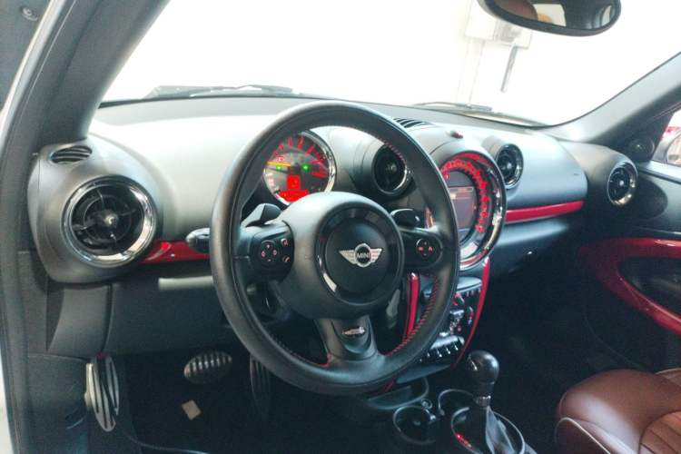 Used MINI JCW PACEMAN 2013 1.6T JOHN COOPER WORKS ALL4 Center Console
