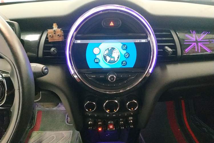 Used MINI 2018 1.5T COOPER CABRIO Artist Audio And AC Panel