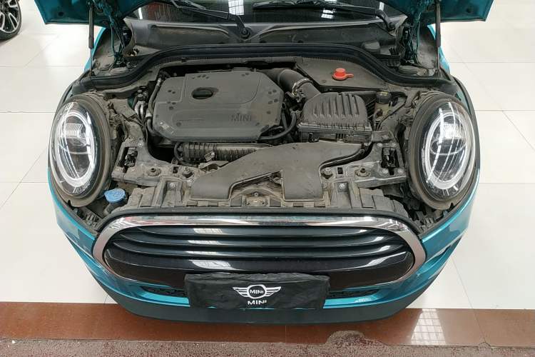 Used MINI 2018 1.5T COOPER CABRIO Artist Engine Bay