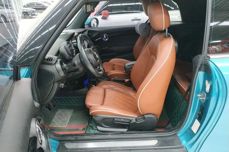 Used MINI 2018 1.5T COOPER CABRIO Artist Left Front Seat