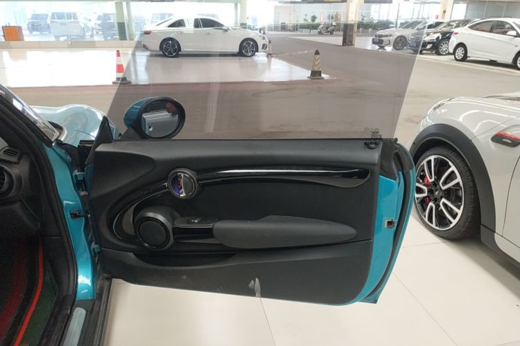 Used MINI 2018 1.5T COOPER CABRIO Artist Right Front Door Interior