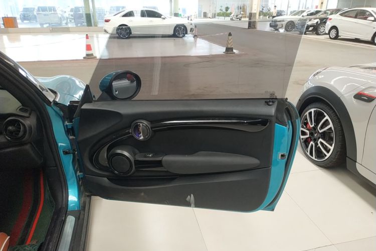 Used MINI 2018 1.5T COOPER CABRIO Artist Right Rear Door Interior
