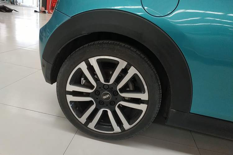 Used MINI 2018 1.5T COOPER CABRIO Artist Right Rear Wheel Hub