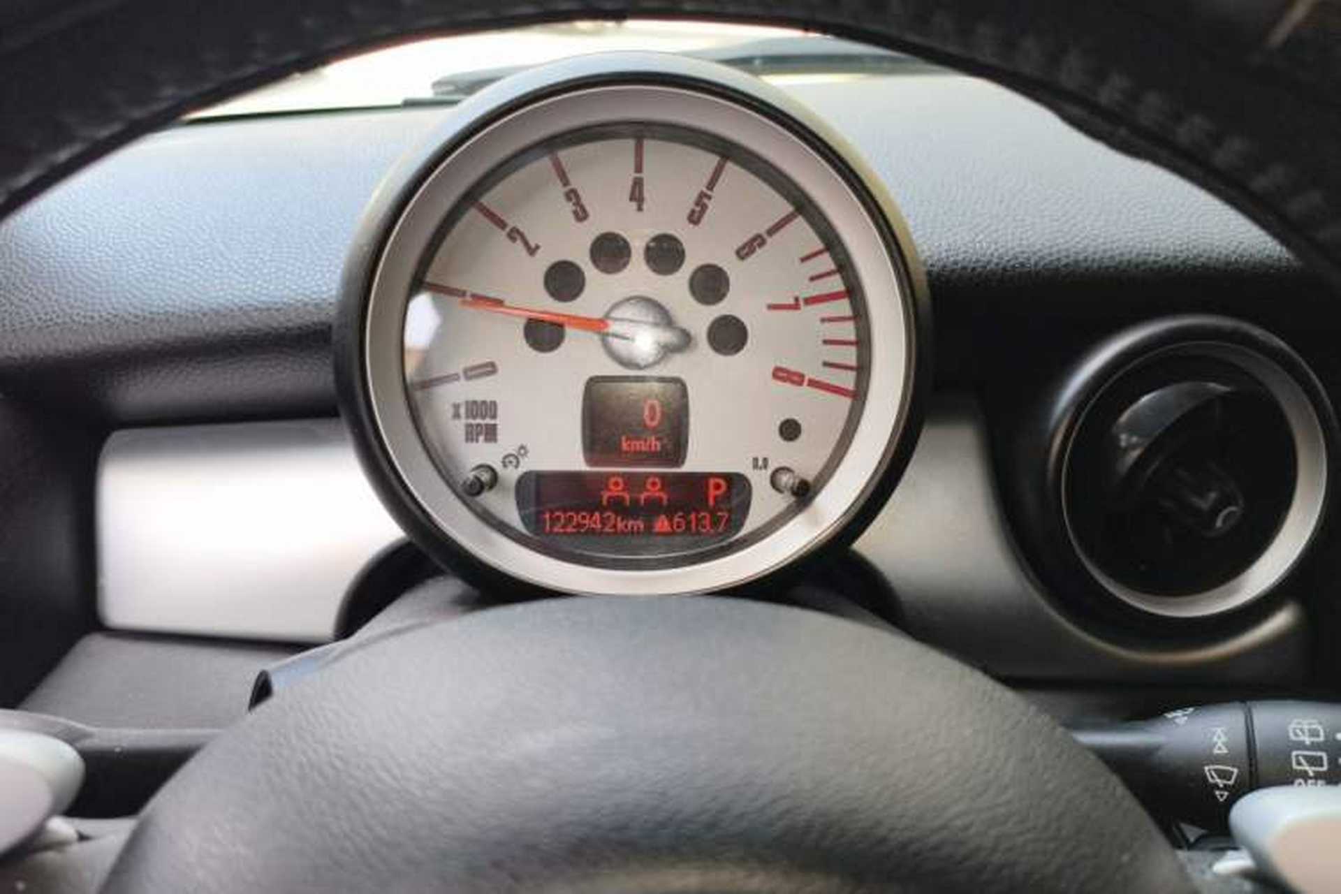 Used MINI 2007 1.6L COOPER Excitement Odometer Close Up