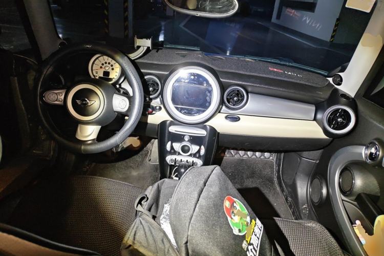 Used MINI 2007 1.6L COOPER Excitement Center Console