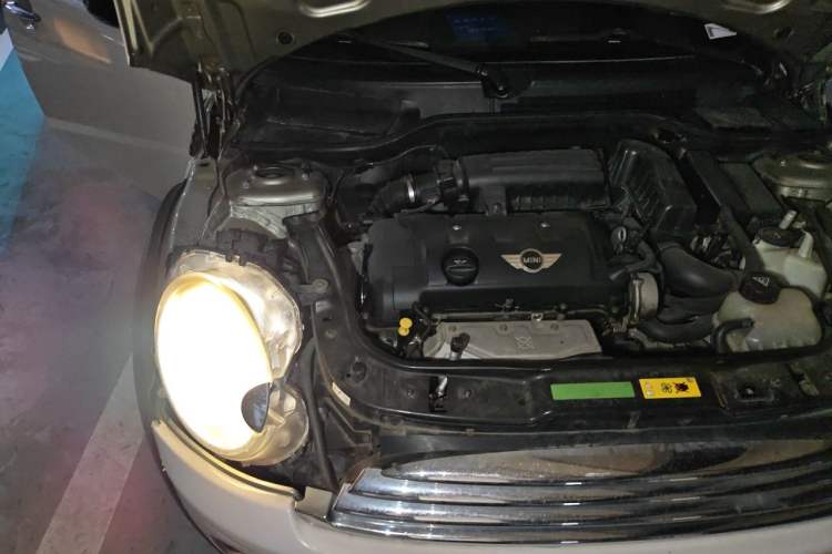 Used MINI 2007 1.6L COOPER Excitement Engine Bay Right