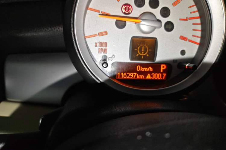 Used MINI 2007 1.6L COOPER Excitement Odometer Close Up