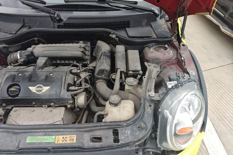 Used MINI 2007 1.6L COOPER Fun Engine Bay Left