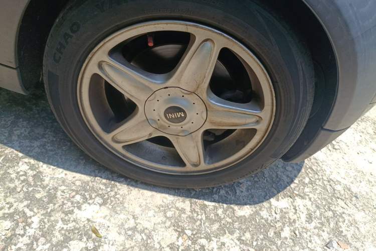 Used MINI 2010 1.6L COOPER Cheer Right Front Wheel Hub