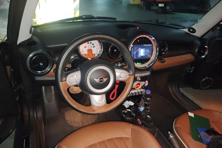 Used MINI 2010 1.6L COOPER 50 Mayfair Center Console