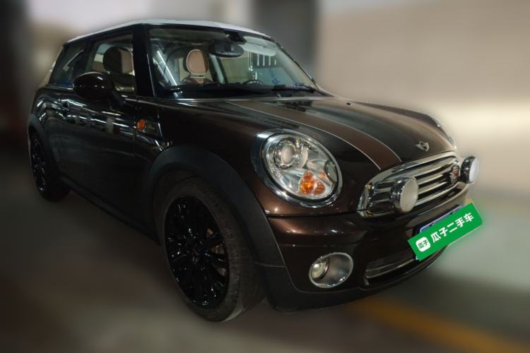 Used MINI 2010 1.6L COOPER 50 Mayfair Front Right 45 Deg