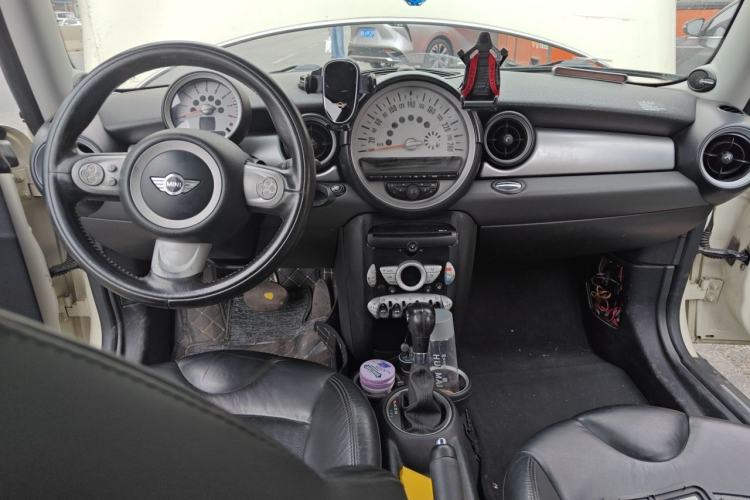 Used MINI 2010 1.6L COOPER Cheer Center Console