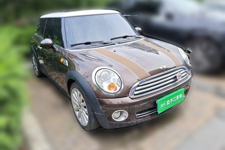 Used MINI 2010 1.6L COOPER 50 Mayfair Front Right 45 Deg