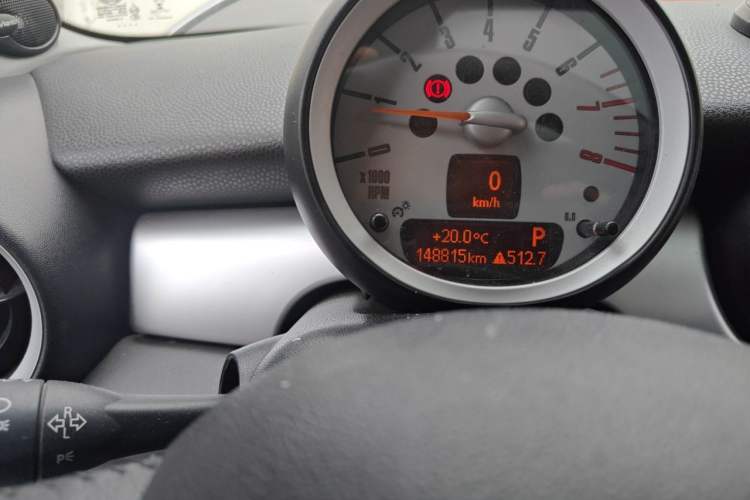 Used MINI 2010 1.6L COOPER Cheer Odometer Close Up