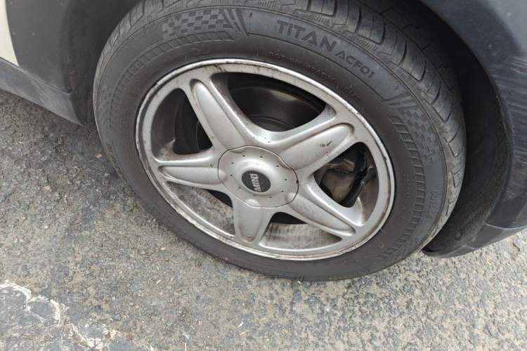 Used MINI 2010 1.6L COOPER Cheer Right Front Wheel Hub