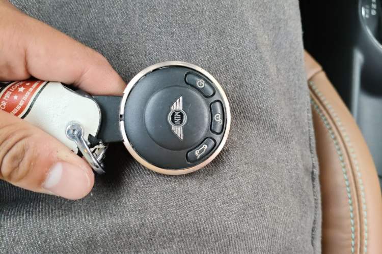 Used MINI 2010 1.6L COOPER 50 Mayfair Vehicle Key